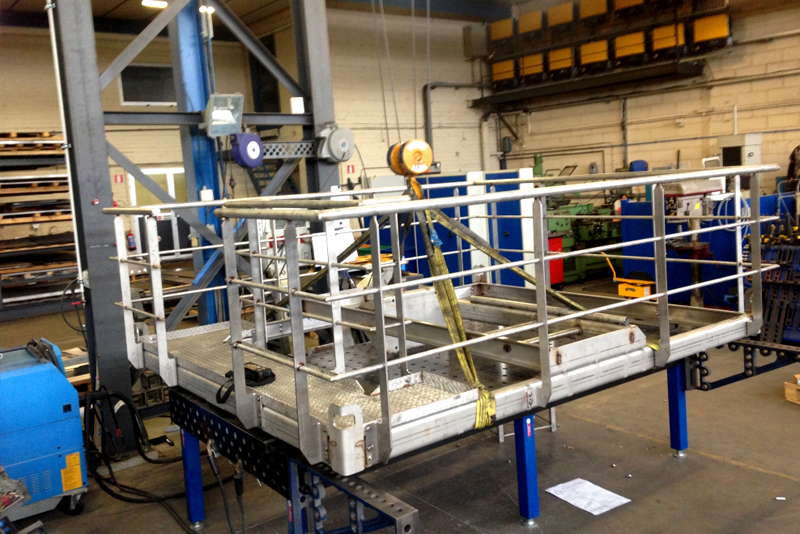 HLT - inox platform